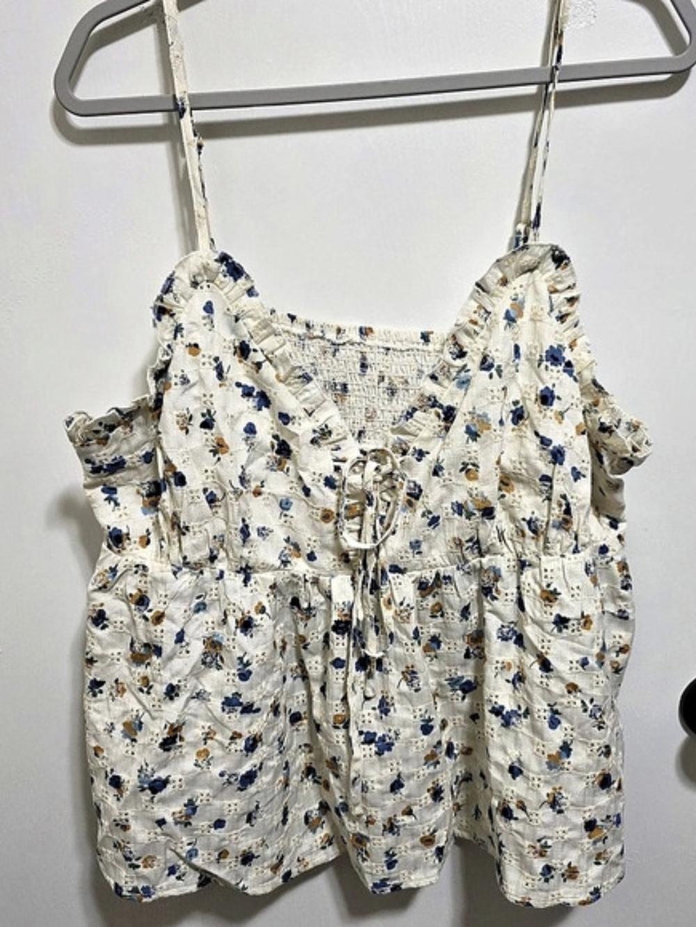Cider Floral Smocked Blouse in White & Blue Size 3XL Like New